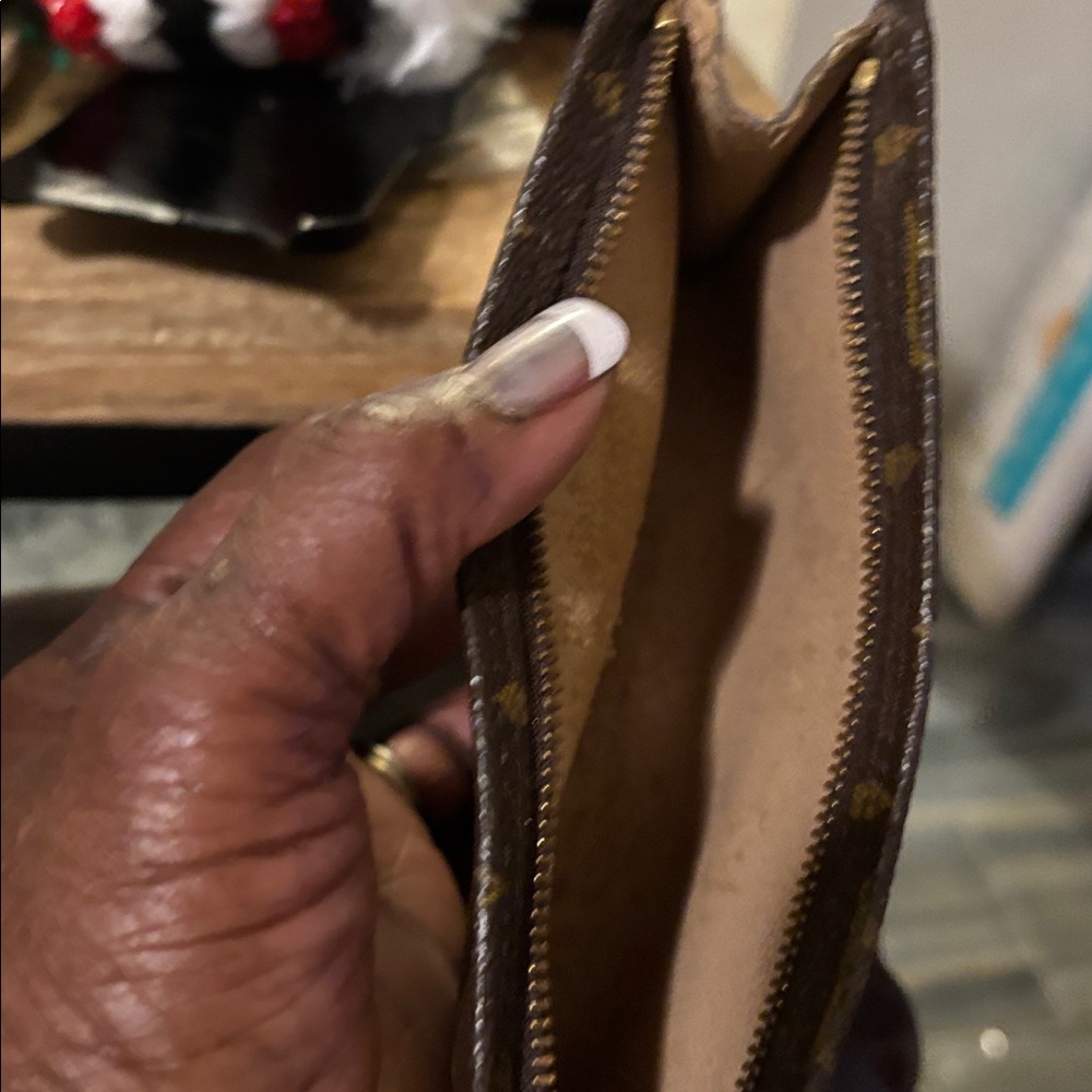 Louis Vuitton Brown Monogram Pouch - Picture 11 of 12
